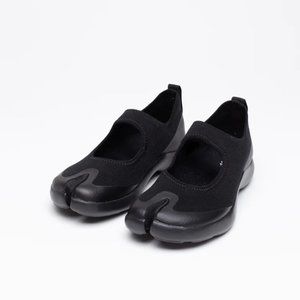 Tabifootwear Tabi Sandal Black Unisex sz 42 Like New